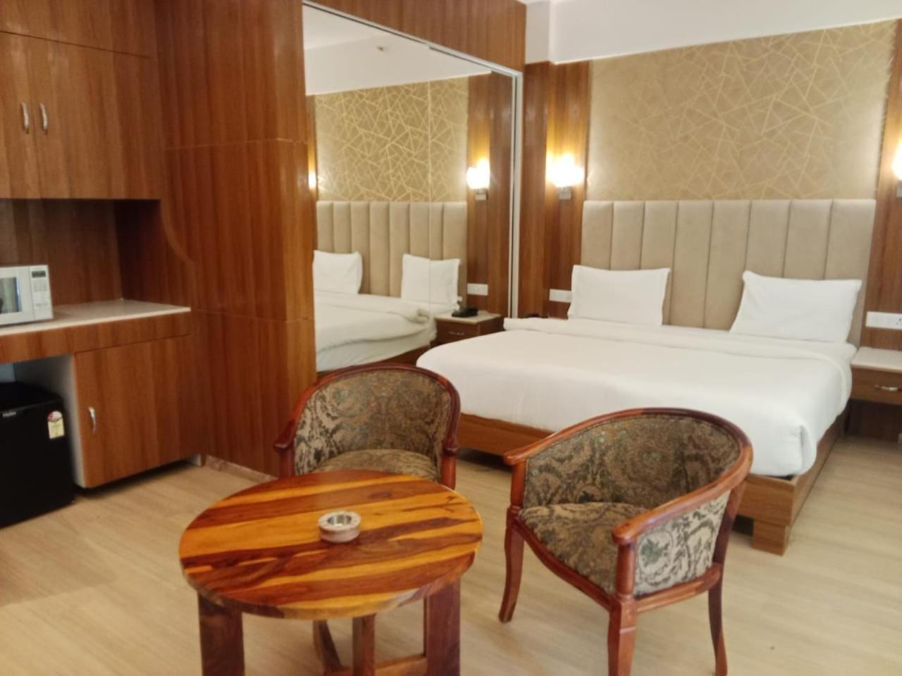 The Grace Residency - Gomtinagar, Lucknow Aparthotel Екстериор снимка
